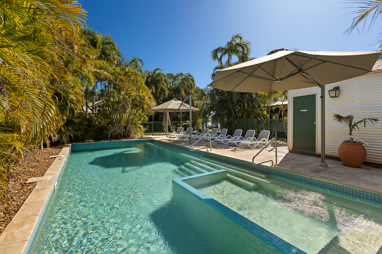 Pool and Sun Loungers Pool and Sun Loungers